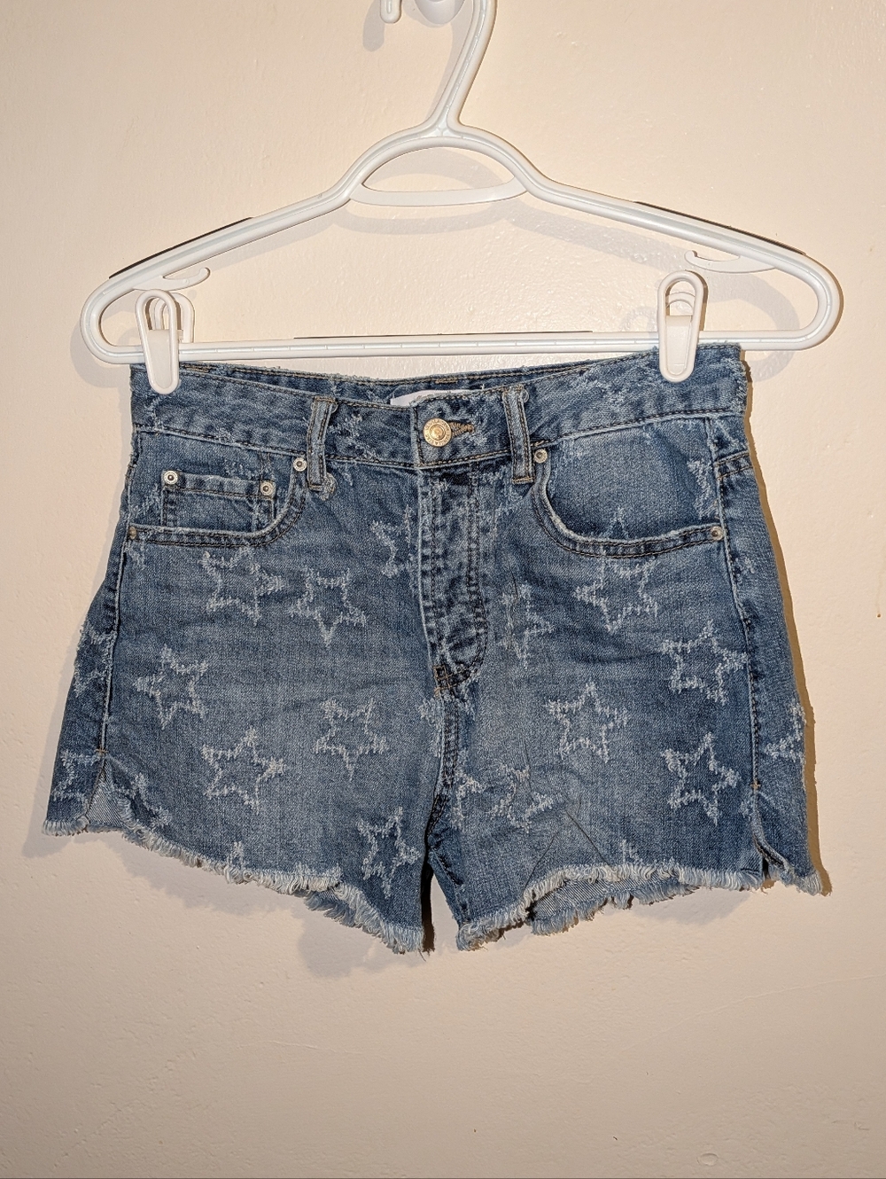 Vanilla Star Blue Denim Star-Print Cutoff Shorts
